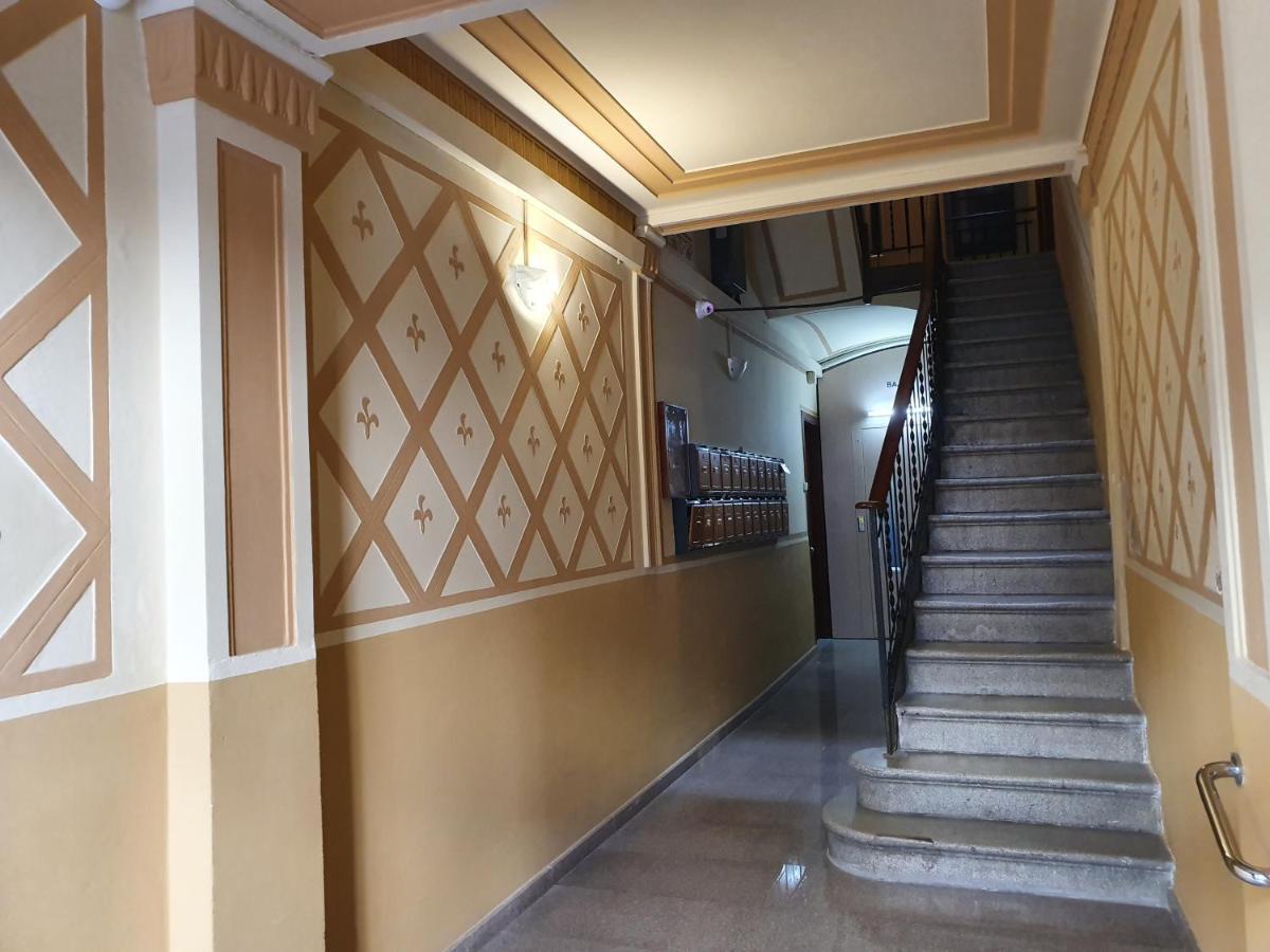 Appartamento Penthouse In Sagrada Familia Barcellona Esterno foto